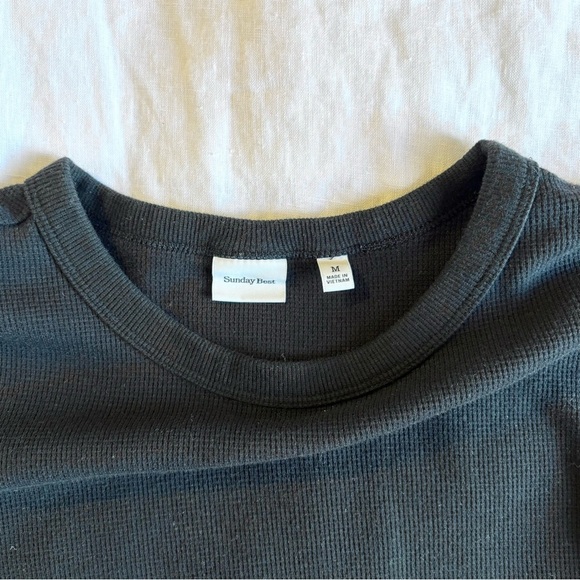 Sunday Best black waffle knit crop top medium - Picture 3 of 6